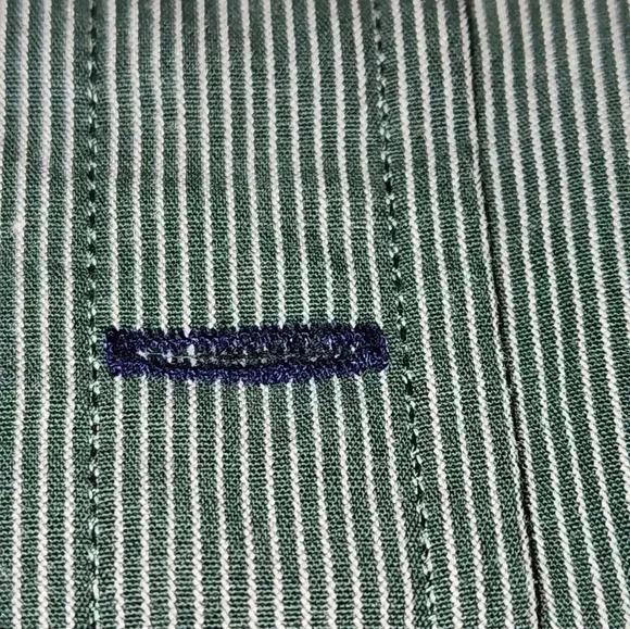Nautica long-sleeved short style WR0468 Sanded poplin pinstriped shirt. Large - Picture 2 of 11